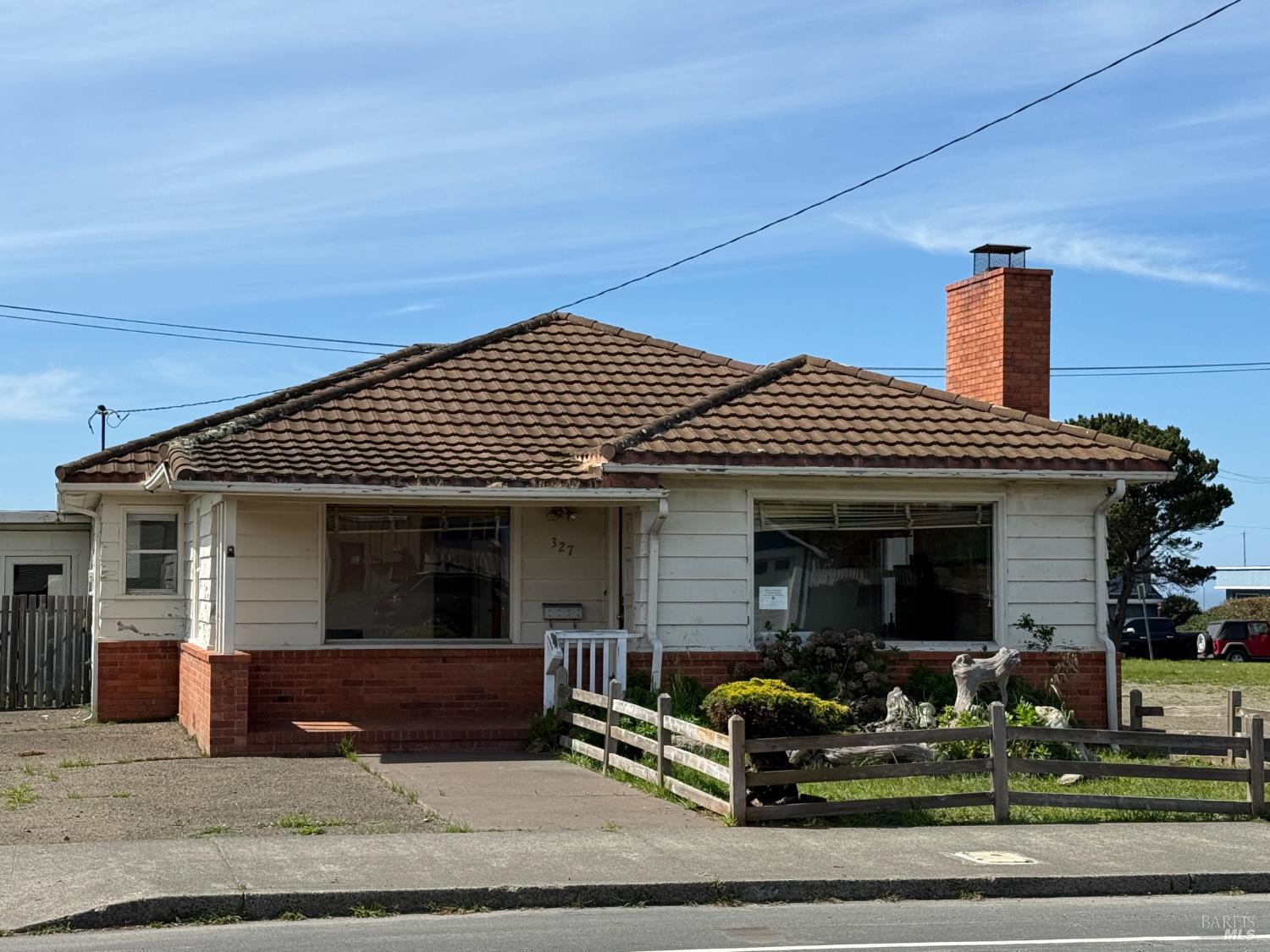 327 S Franklin Street Fort Bragg CA 95437