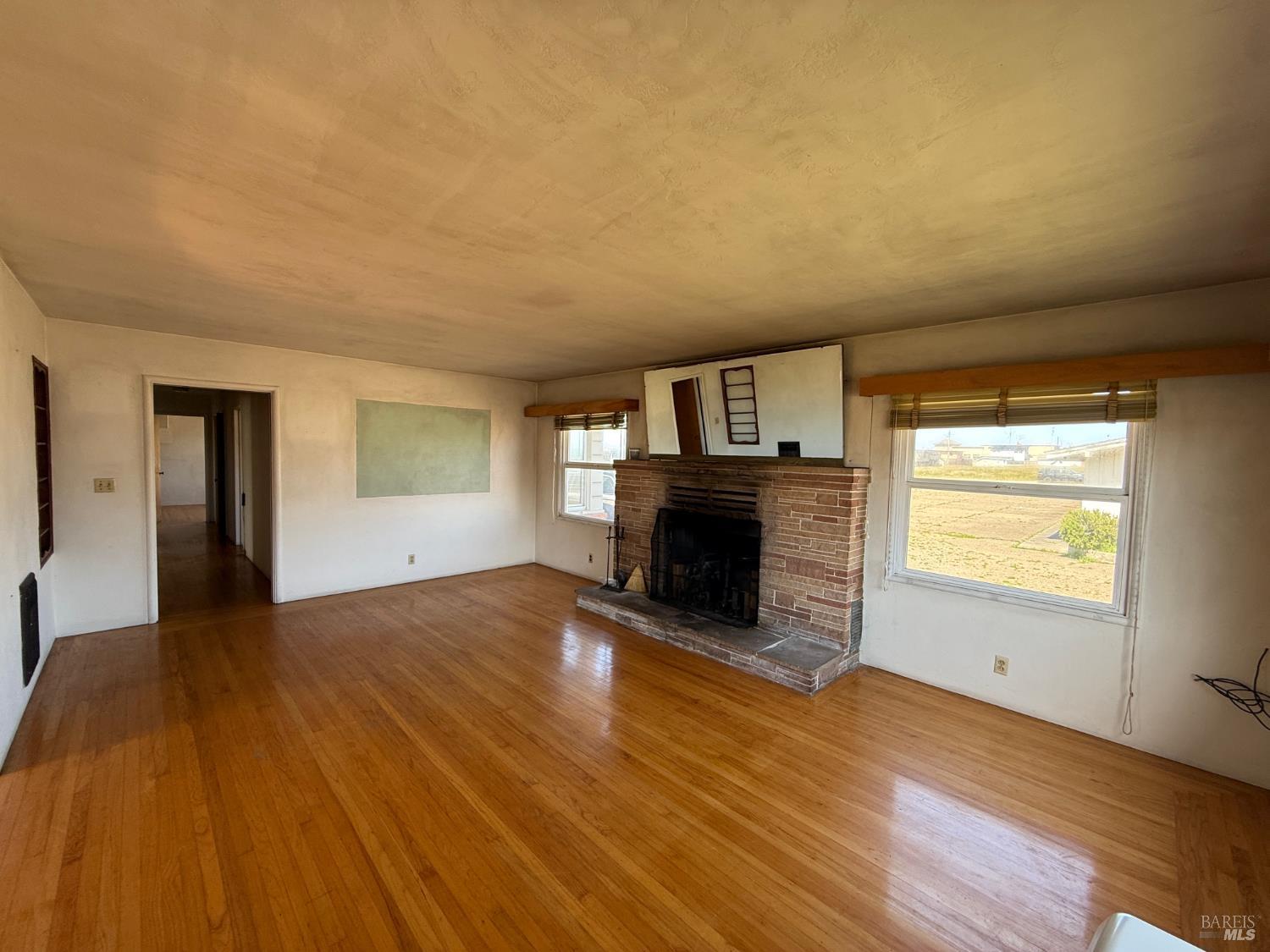 327 S Franklin Street Fort Bragg CA 95437
