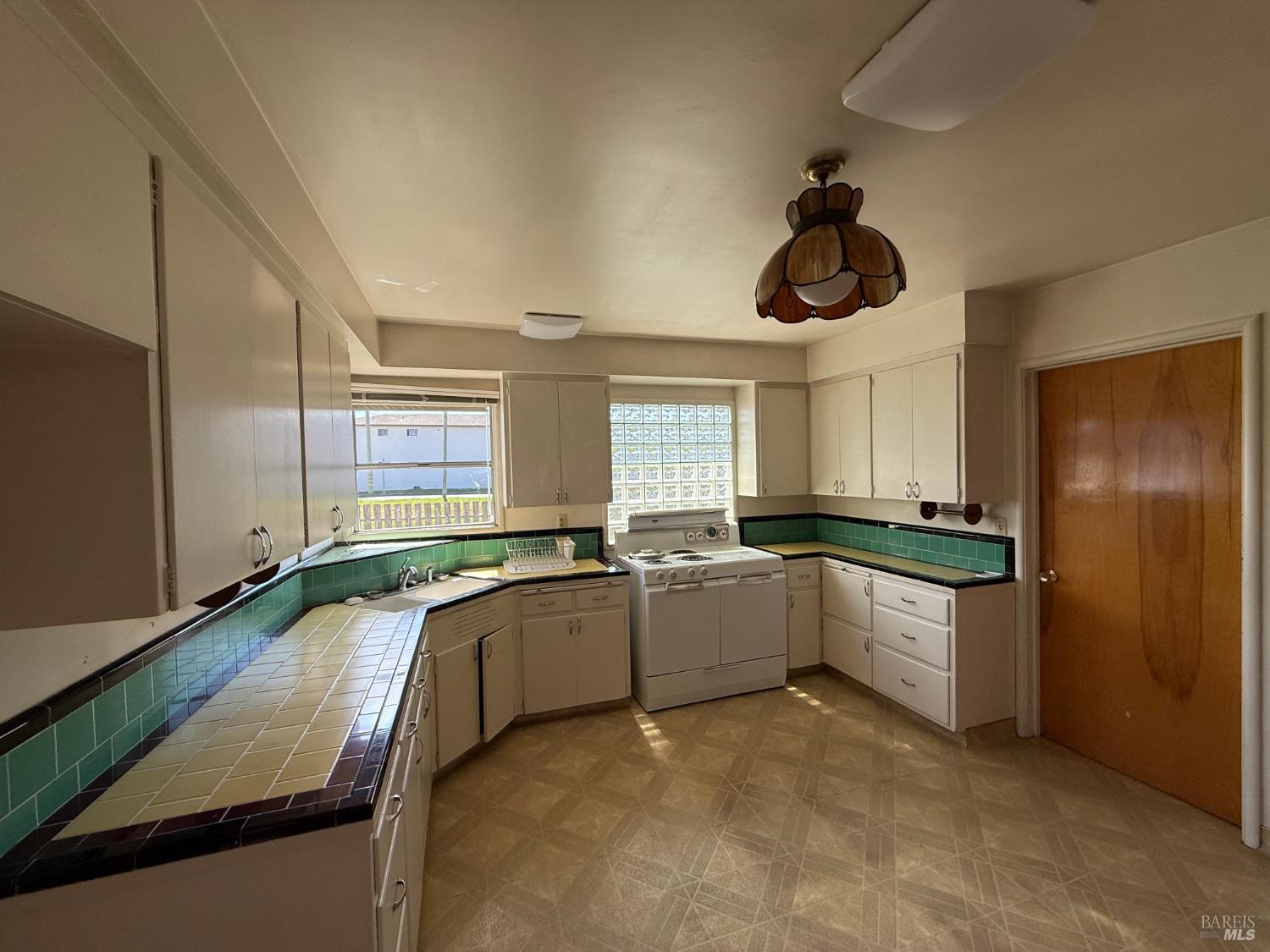 327 S Franklin Street Fort Bragg CA 95437
