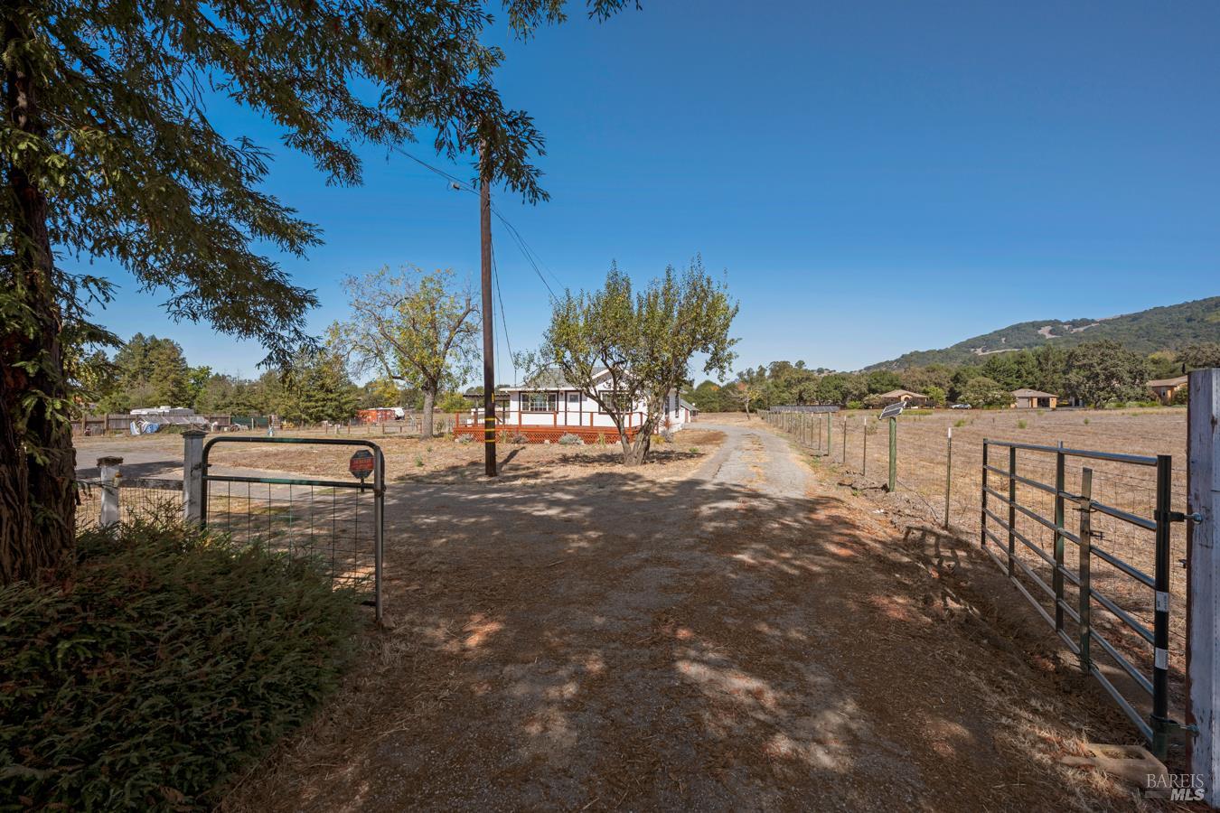 609 Mountain View Avenue Santa Rosa CA 95407