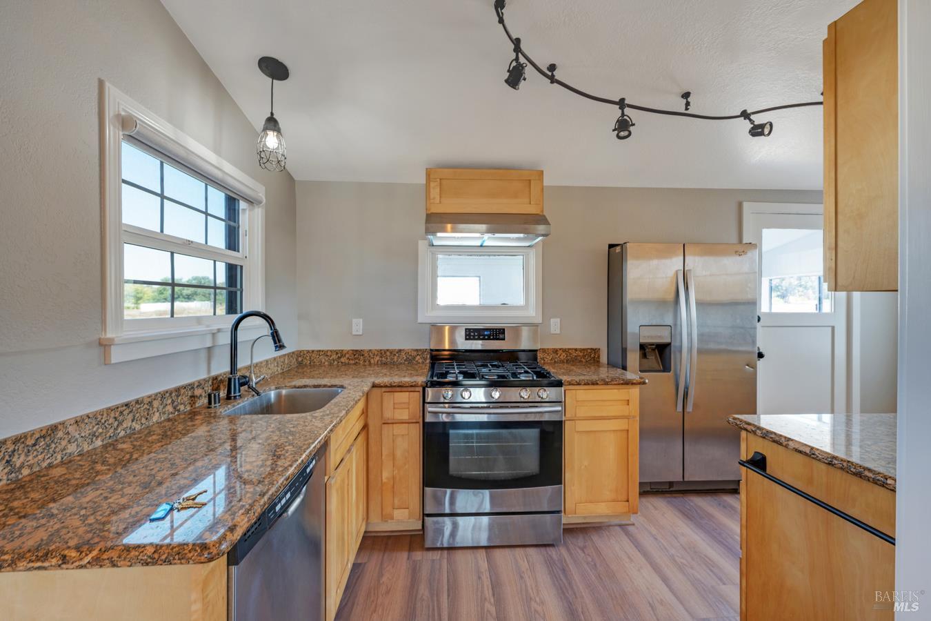 609 Mountain View Avenue Santa Rosa CA 95407