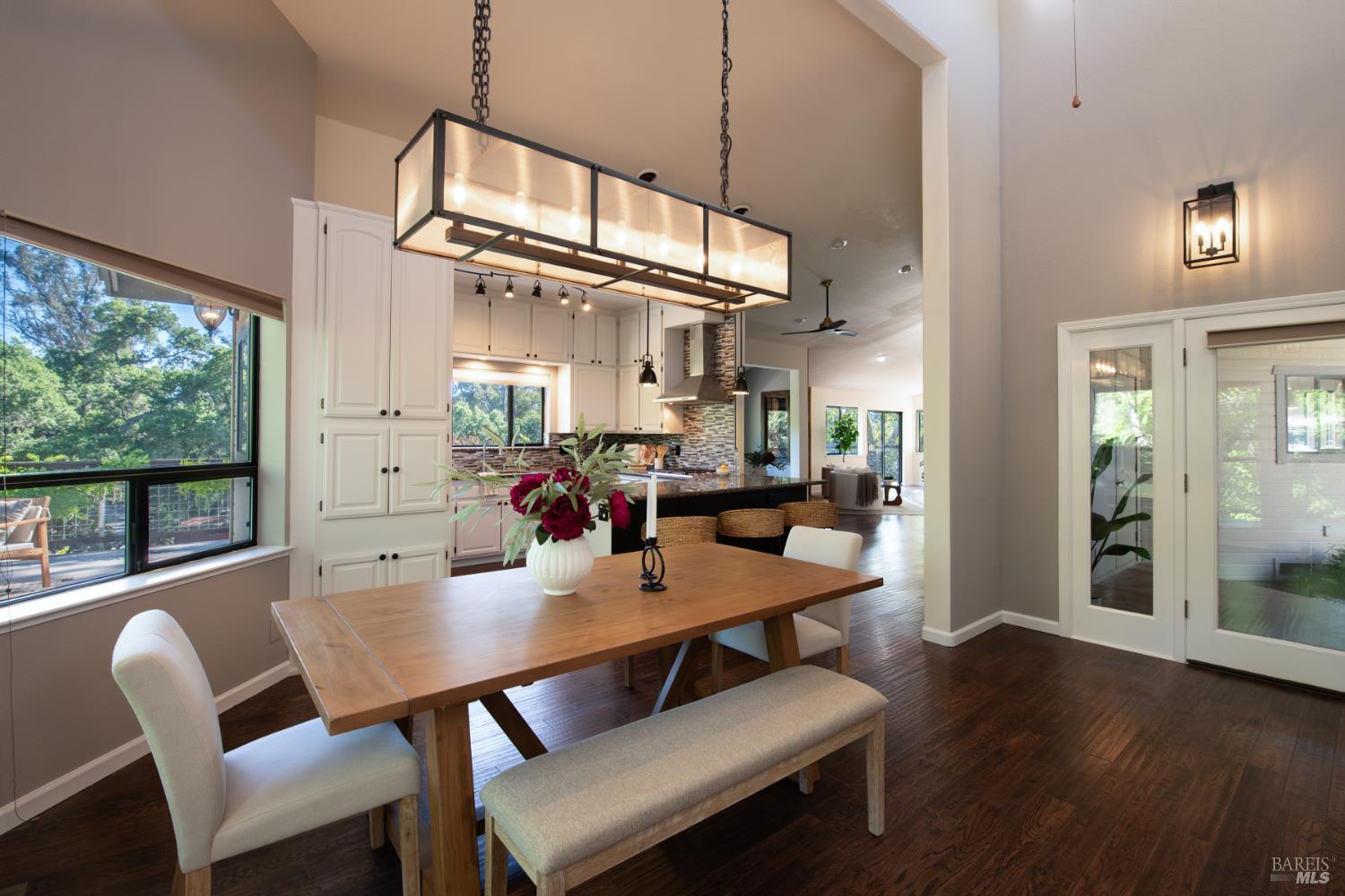 26828 River Road Cloverdale CA 95425