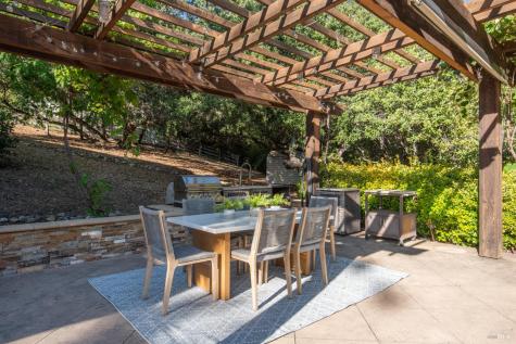 26828 River Road Cloverdale CA 95425