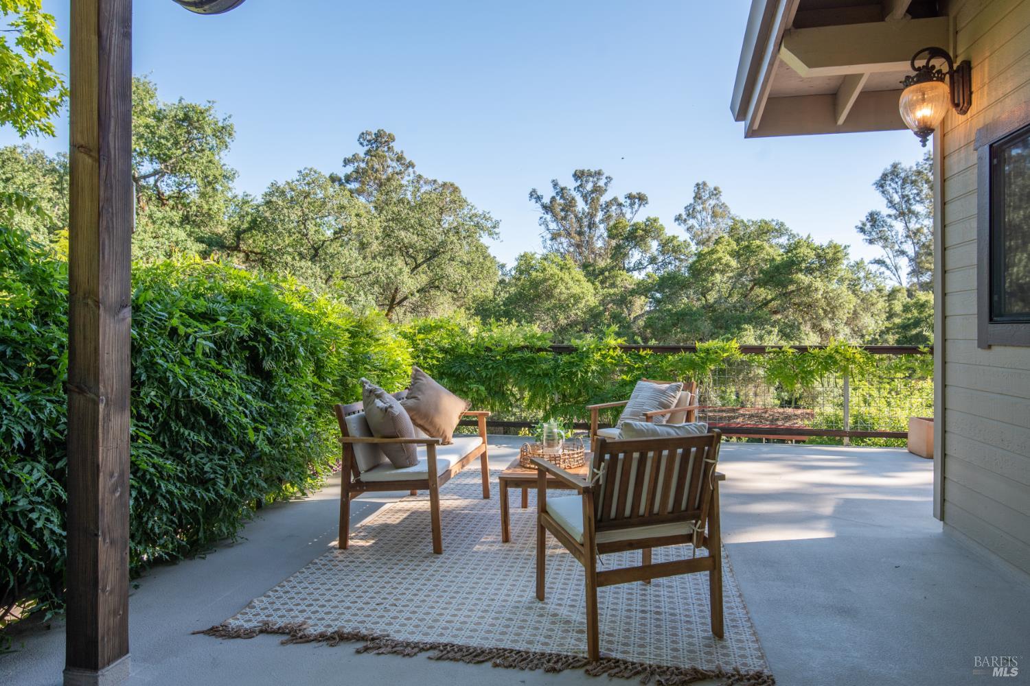 26828 River Road Cloverdale CA 95425
