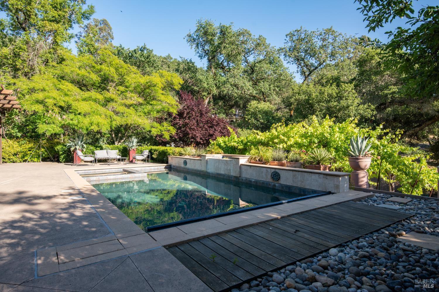 26828 River Road Cloverdale CA 95425