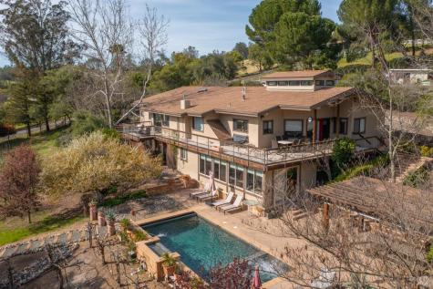 26828 River Road Cloverdale CA 95425