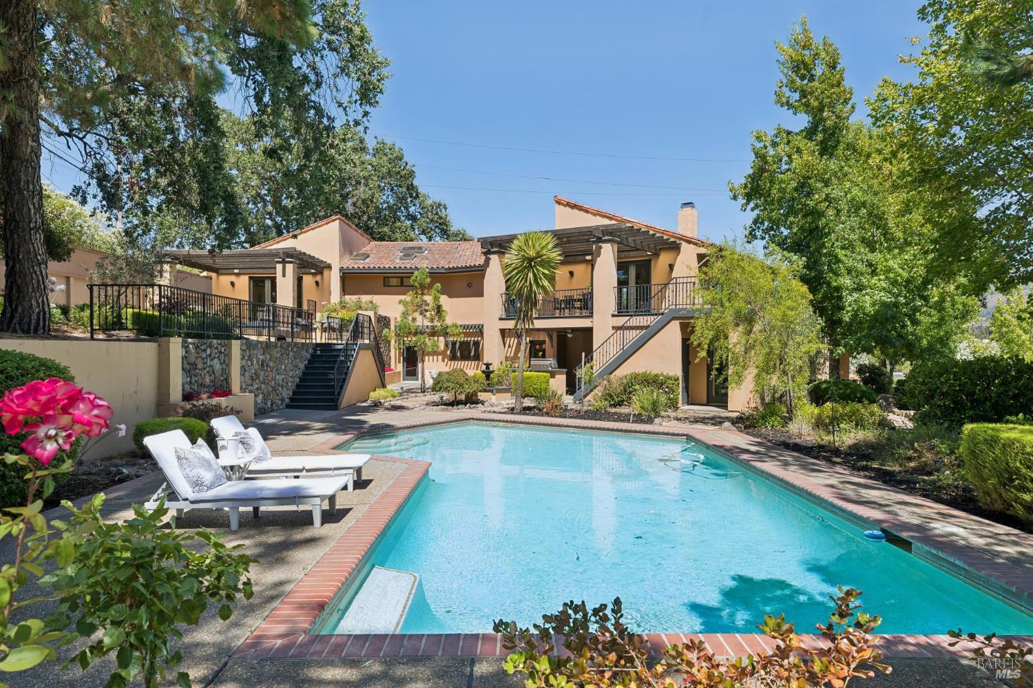 1685 Estee Avenue Napa CA 94558