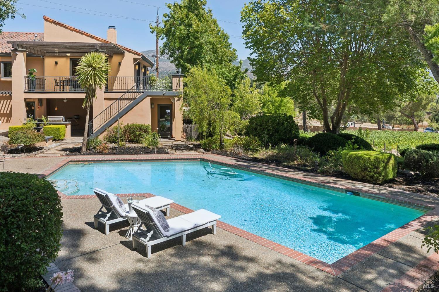 1685 Estee Avenue Napa CA 94558