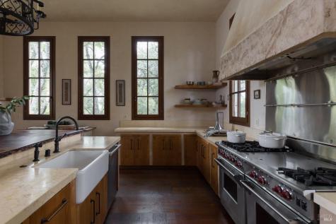 18455 Half Moon Street Sonoma CA 95476