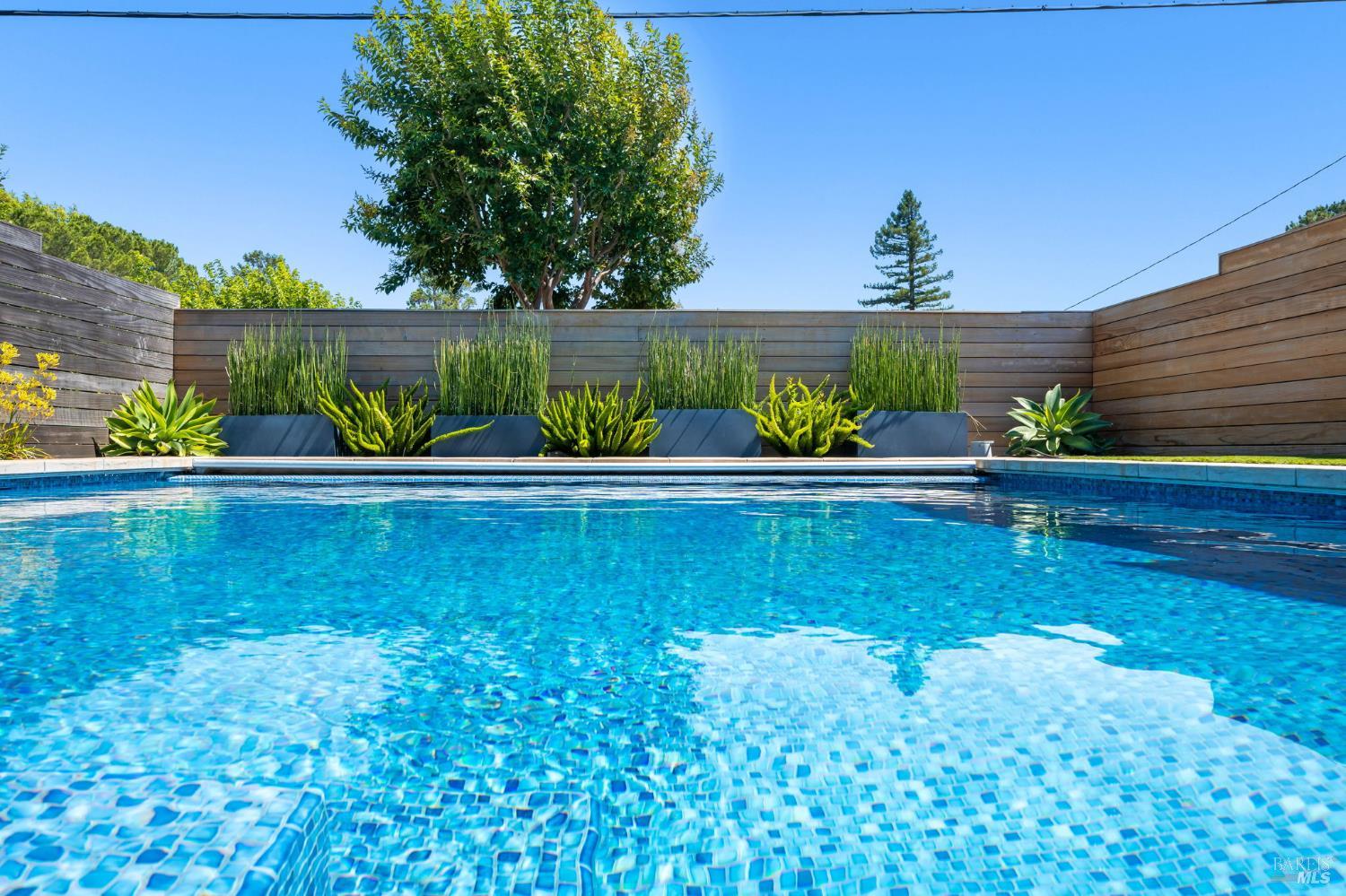 676 Cedarberry Lane San Rafael CA 94903