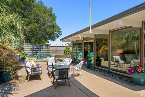676 Cedarberry Lane San Rafael CA 94903