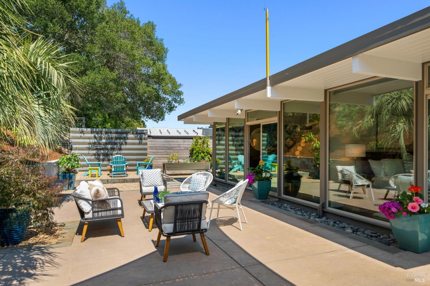 676 Cedarberry Lane San Rafael CA 94903