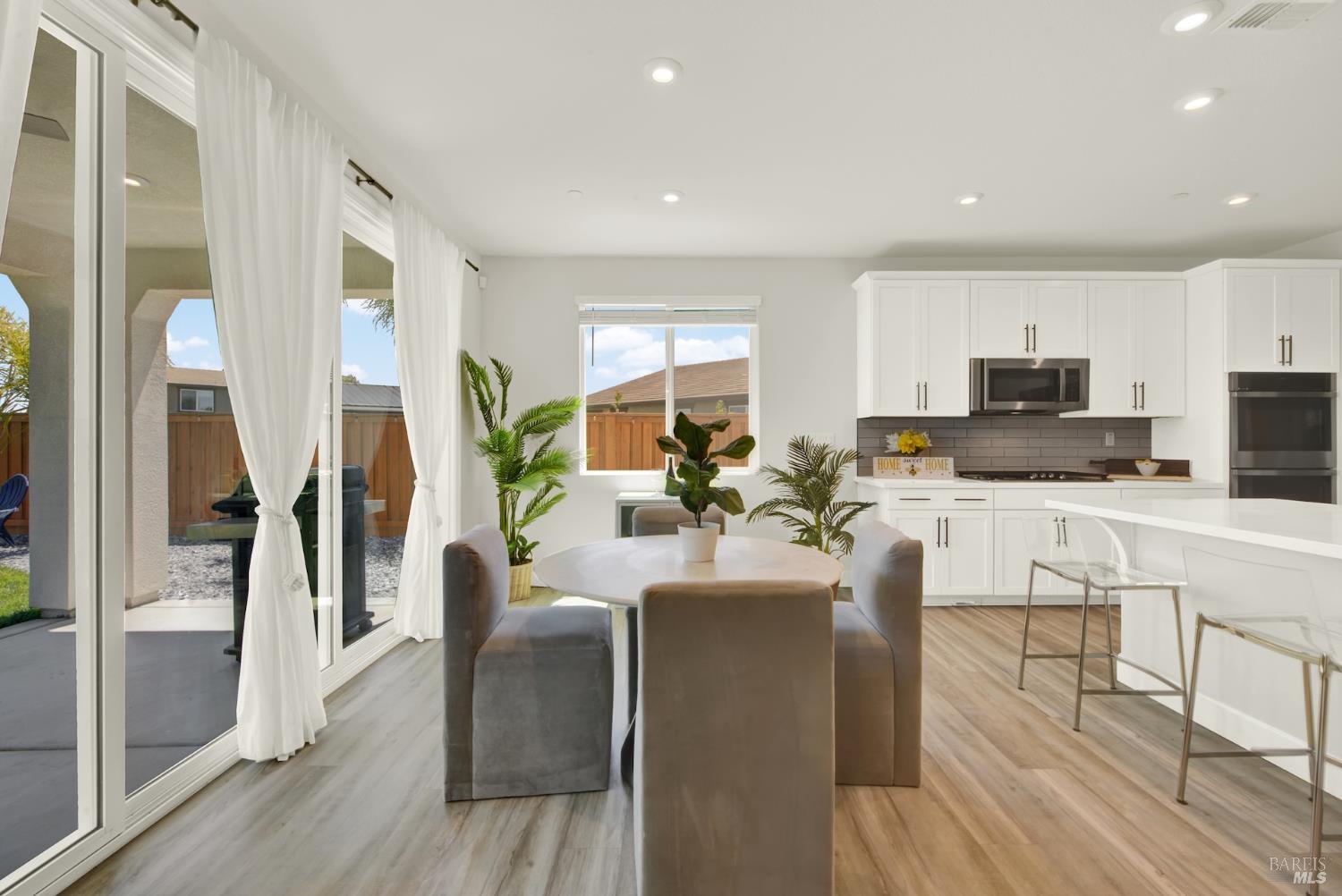 700 Moonlight Court Dixon CA 95620