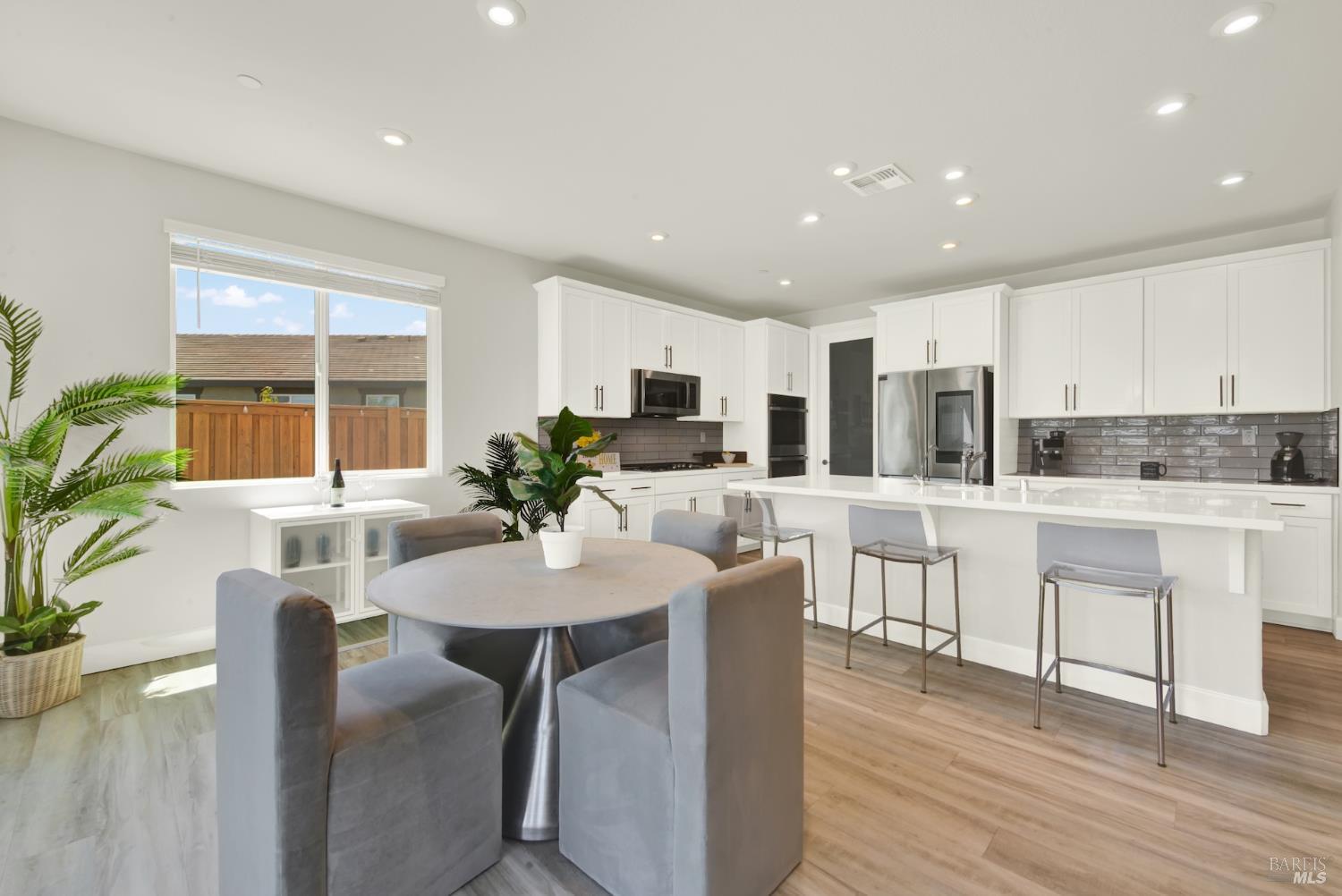 700 Moonlight Court Dixon CA 95620