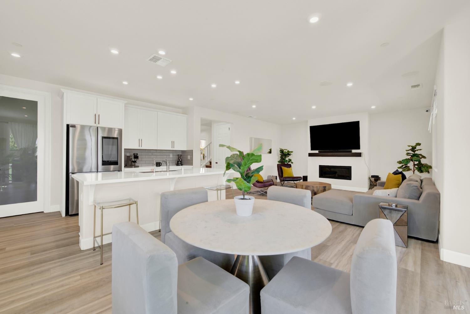 700 Moonlight Court Dixon CA 95620