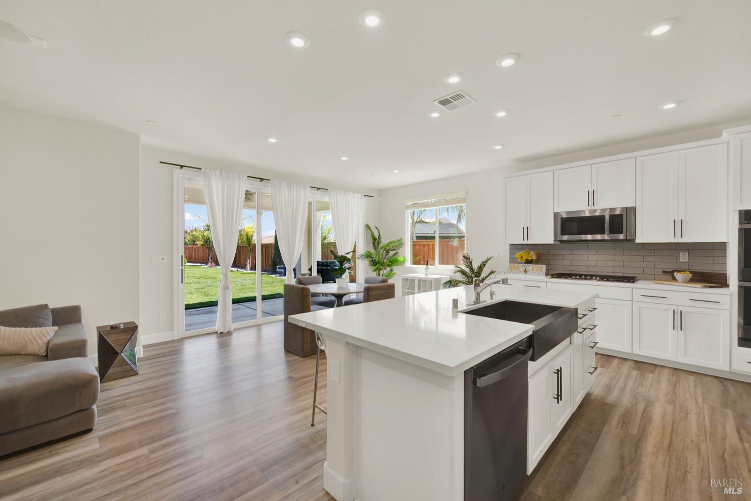 700 Moonlight Court Dixon CA 95620