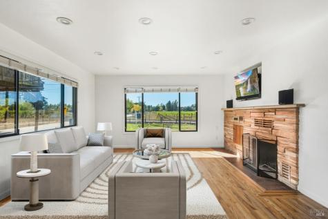 5111 Todd Road Sebastopol CA 95472