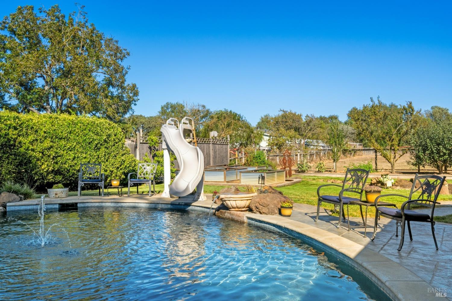 5111 Todd Road Sebastopol CA 95472