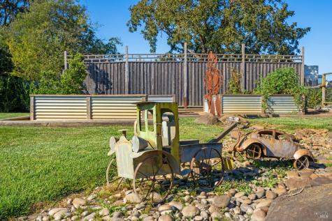 5111 Todd Road Sebastopol CA 95472