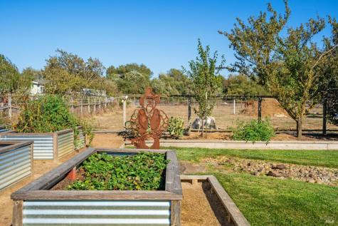 5111 Todd Road Sebastopol CA 95472