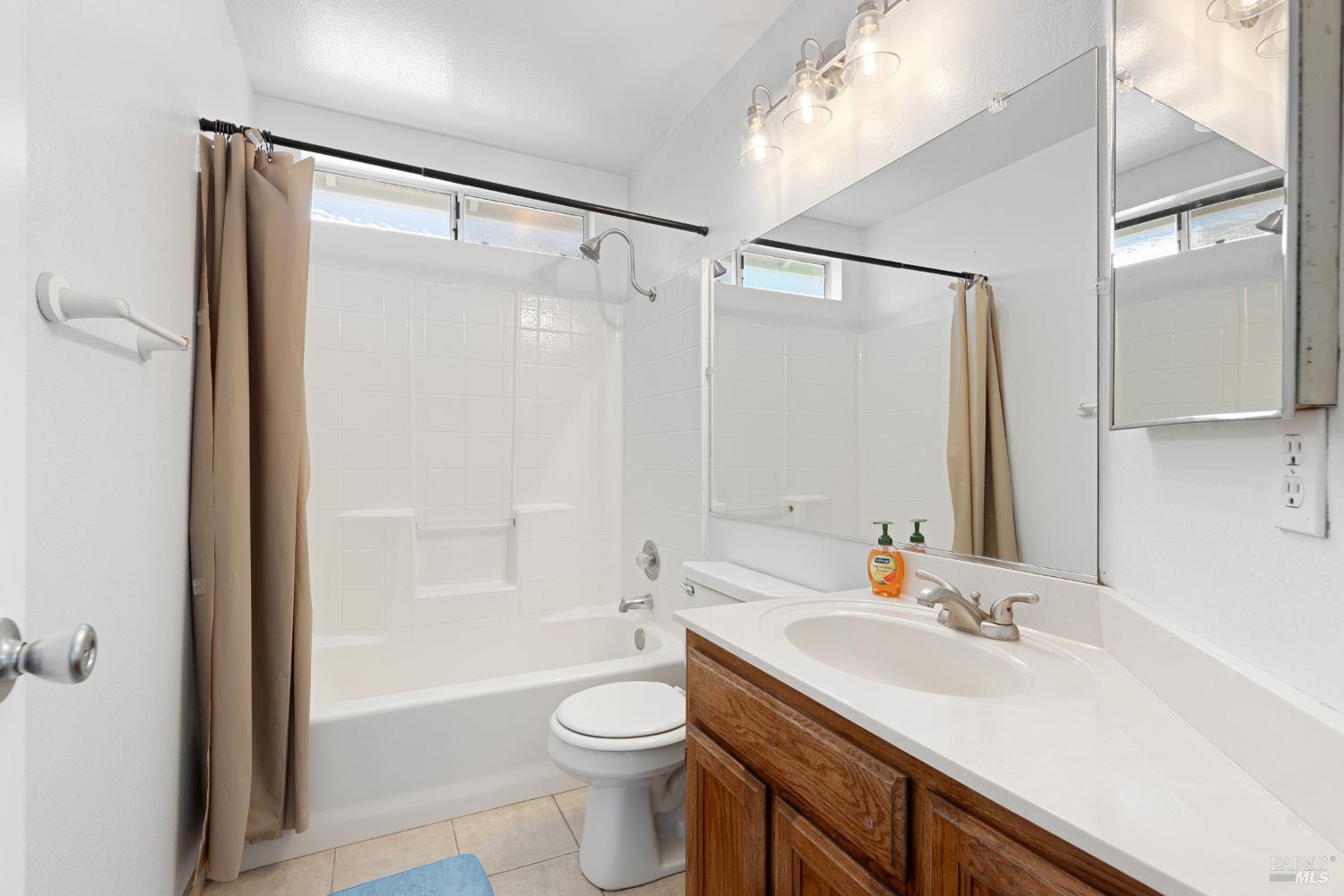 927 Shadywood Circle Suisun City CA 94585
