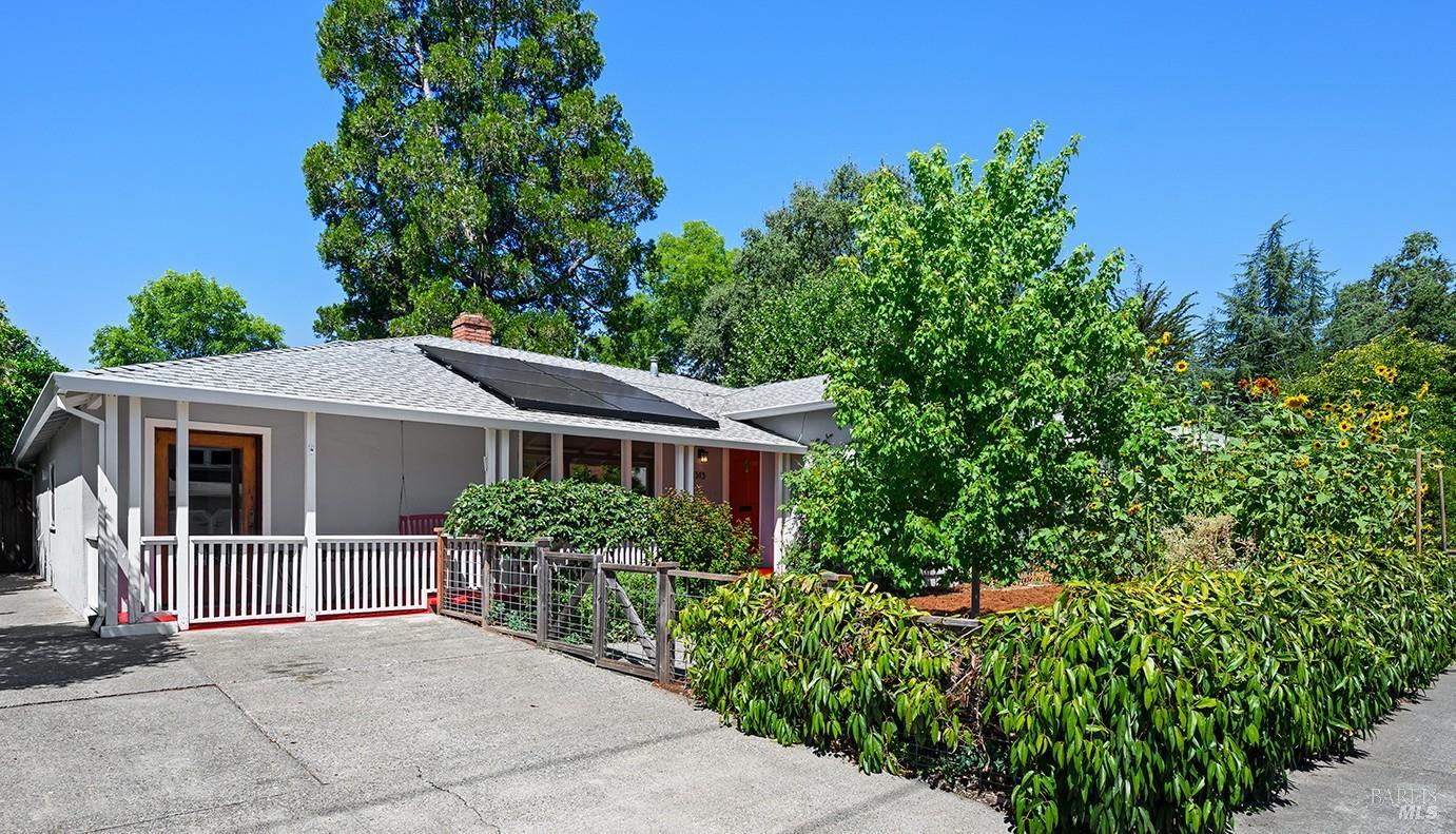 313 N Jefferson Street Cloverdale CA 95425