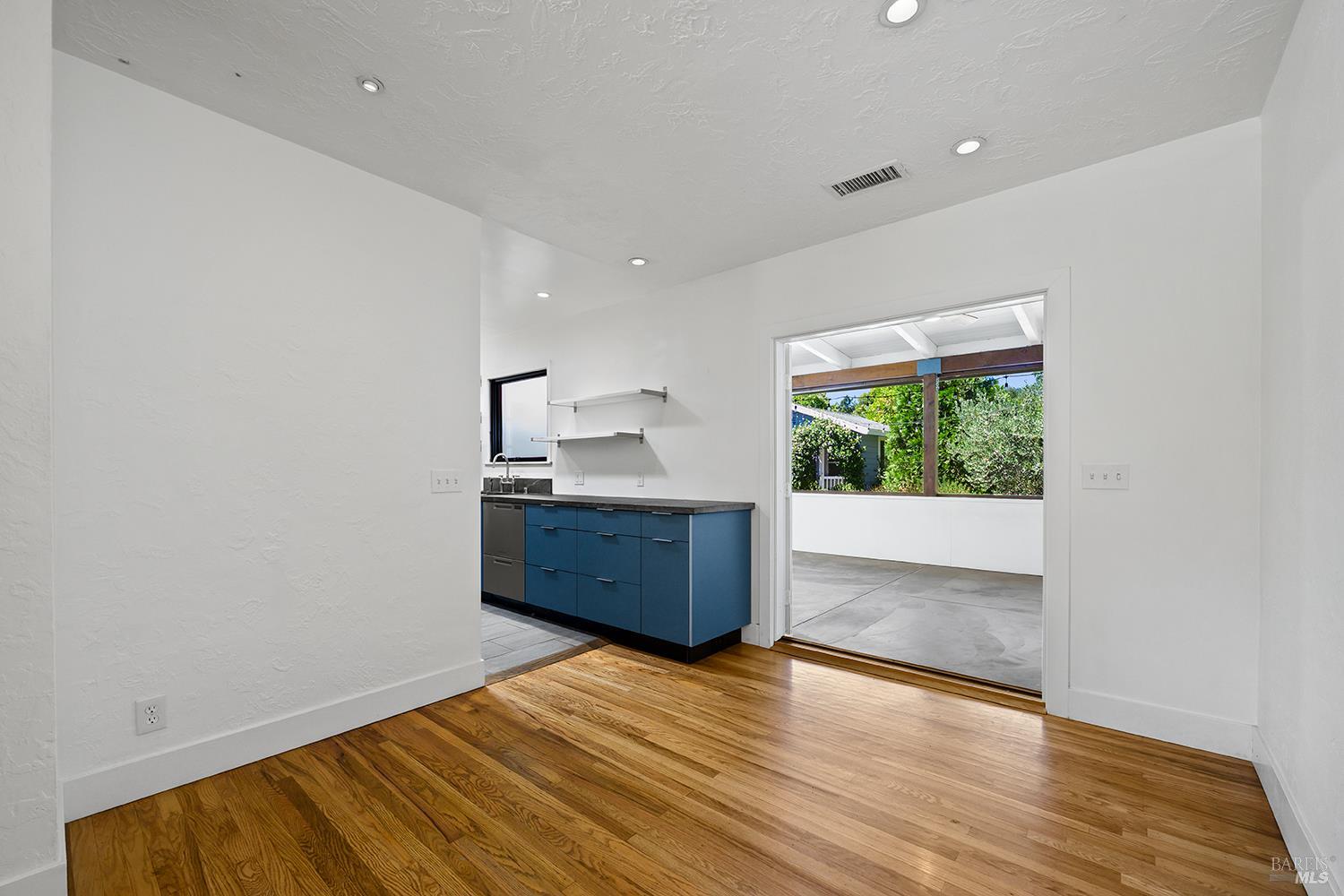 313 N Jefferson Street Cloverdale CA 95425