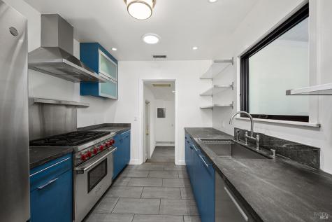313 N Jefferson Street Cloverdale CA 95425