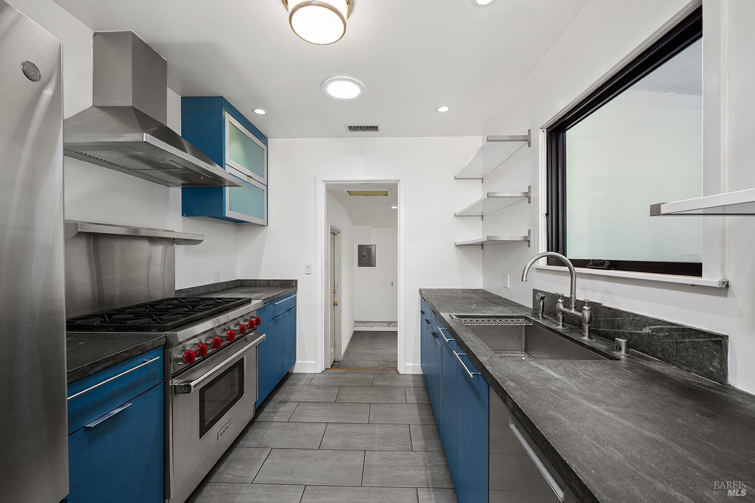 313 N Jefferson Street Cloverdale CA 95425