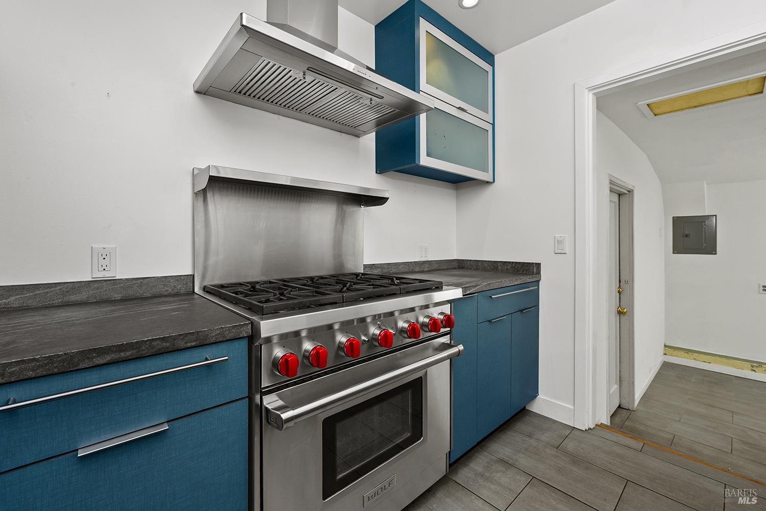 313 N Jefferson Street Cloverdale CA 95425