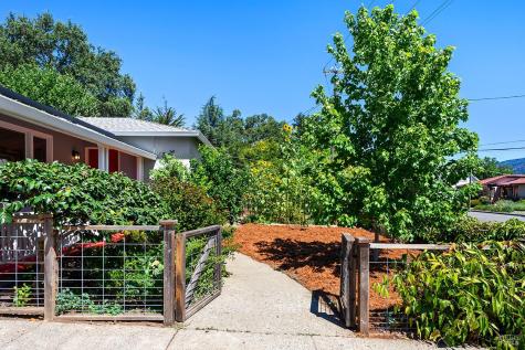 313 N Jefferson Street Cloverdale CA 95425