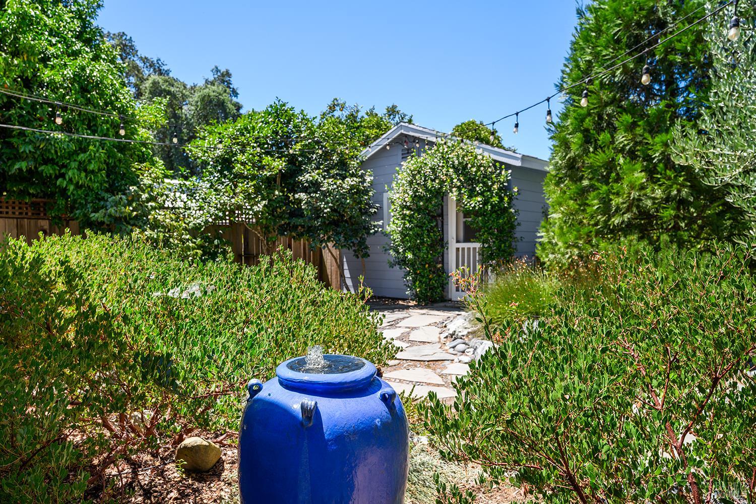 313 N Jefferson Street Cloverdale CA 95425
