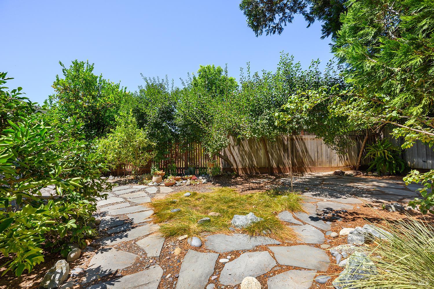 313 N Jefferson Street Cloverdale CA 95425