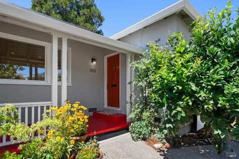 313 N Jefferson Street Cloverdale CA 95425