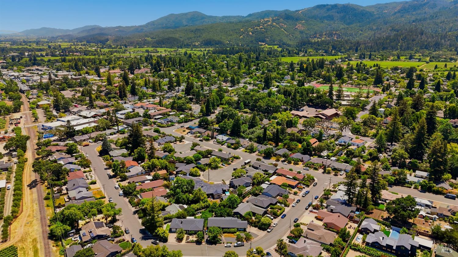 1773 Crinella Drive St. Helena CA 94574
