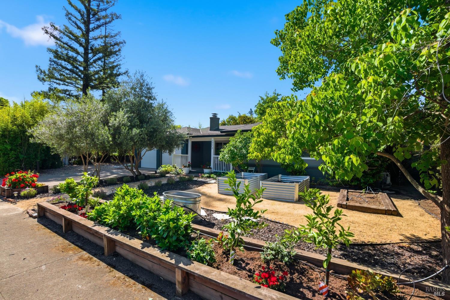 1773 Crinella Drive St. Helena CA 94574