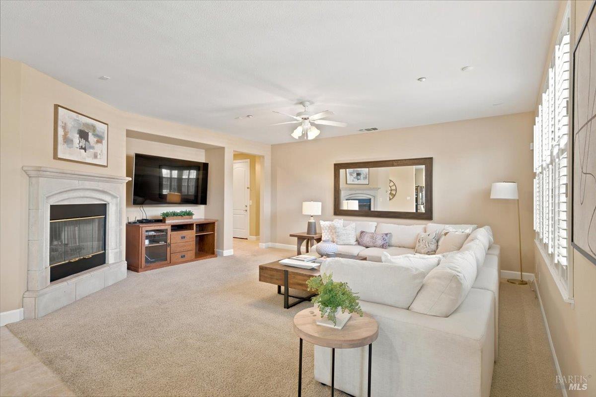 306 Shining Horse Way Vacaville CA 95688