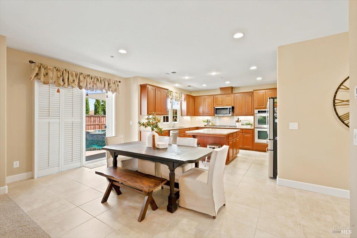 306 Shining Horse Way Vacaville CA 95688