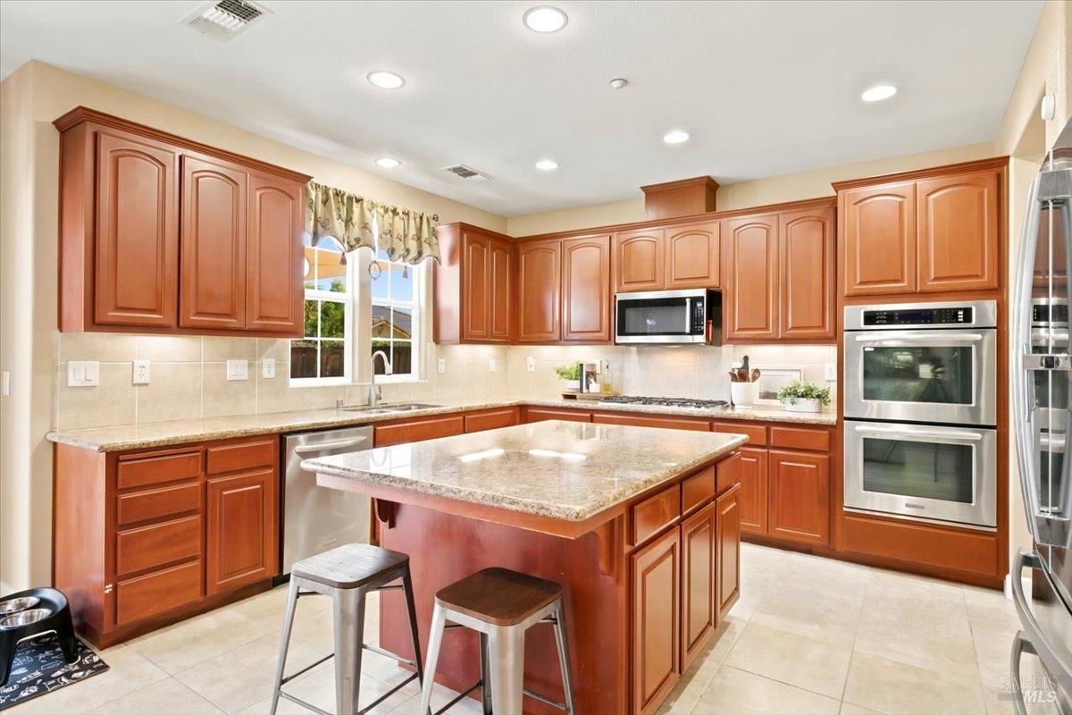306 Shining Horse Way Vacaville CA 95688