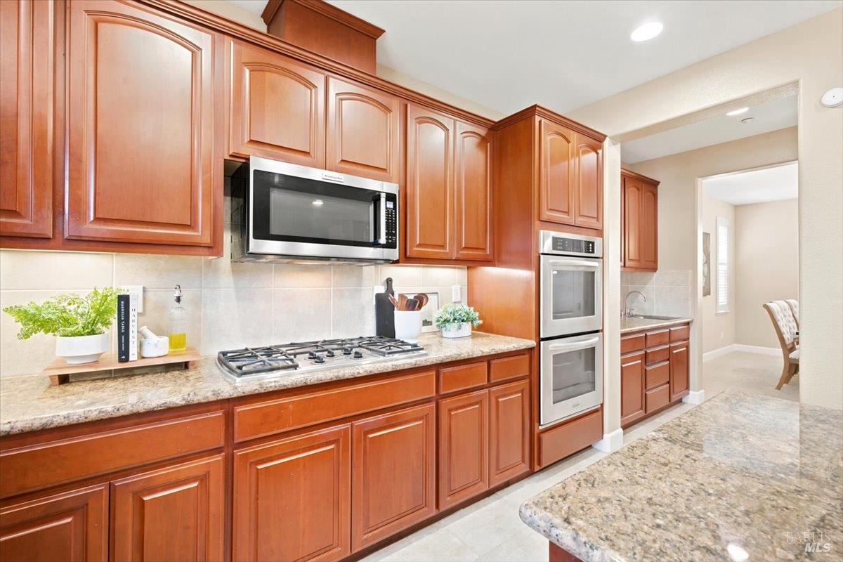 306 Shining Horse Way Vacaville CA 95688