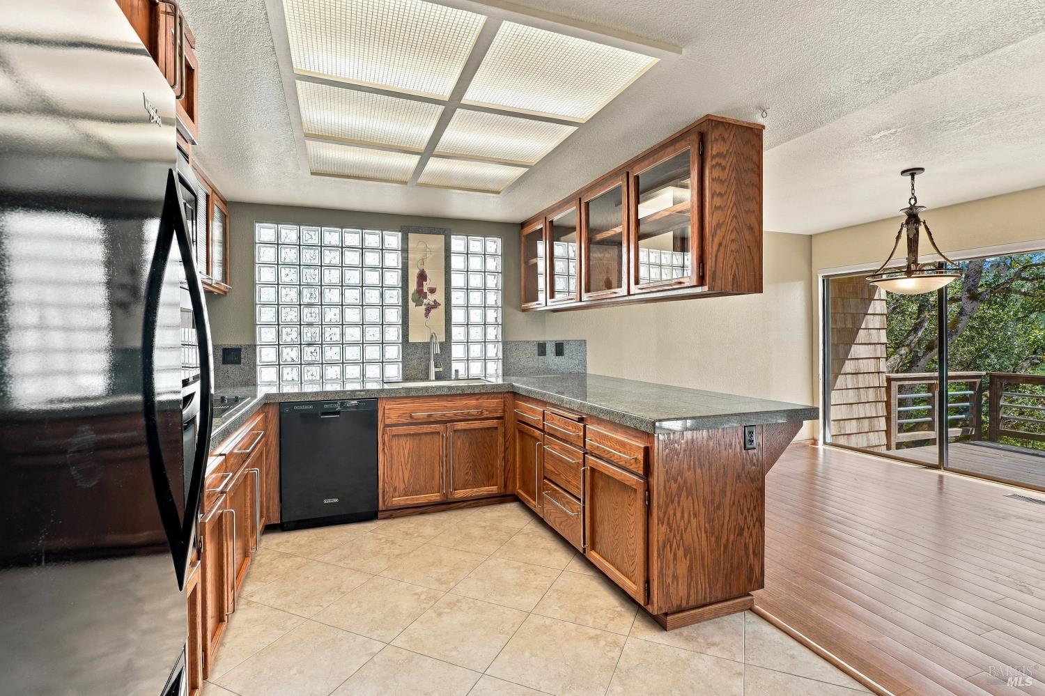 1672 Deer Run Santa Rosa CA 95405