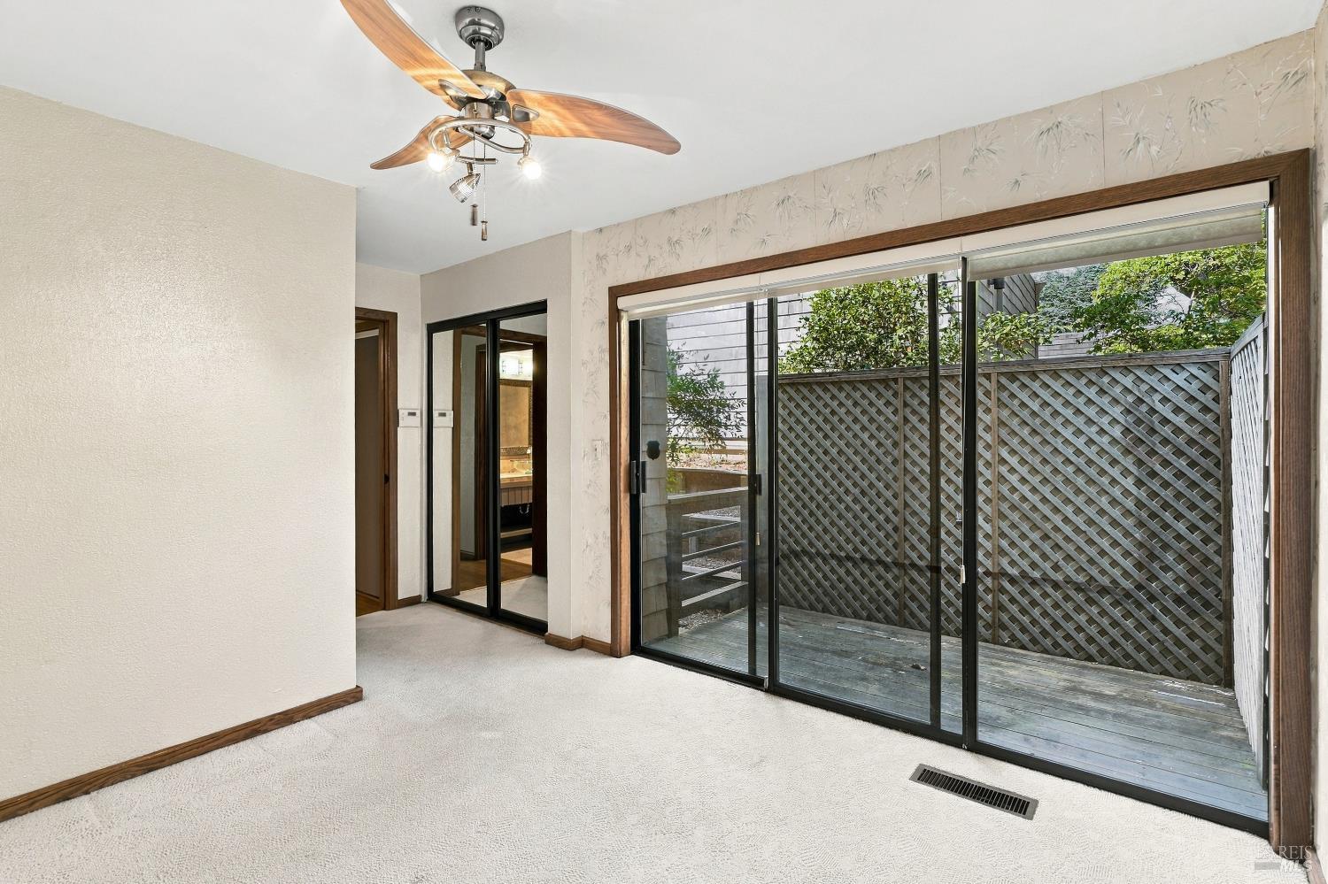 1672 Deer Run Santa Rosa CA 95405