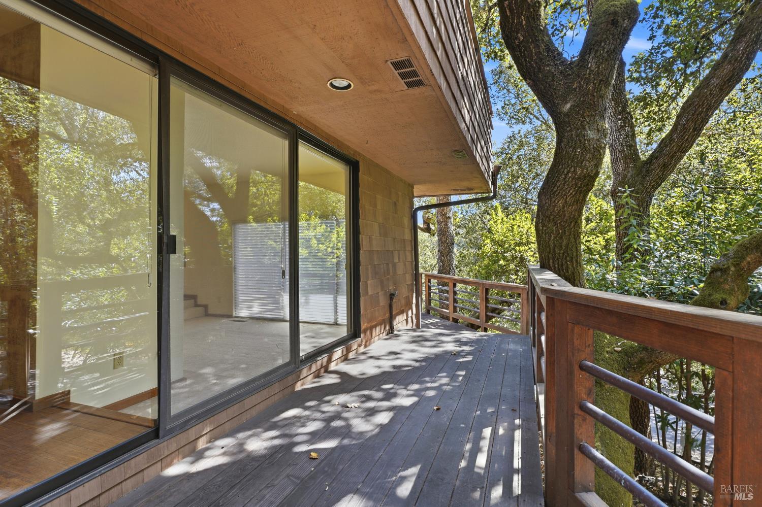 1672 Deer Run Santa Rosa CA 95405