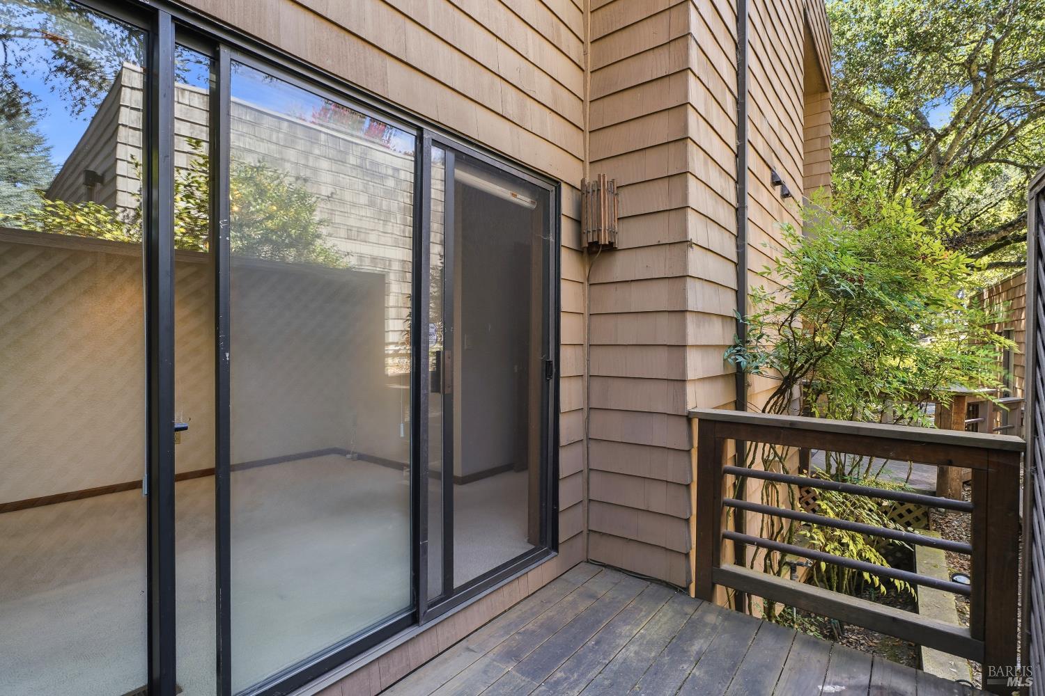 1672 Deer Run Santa Rosa CA 95405