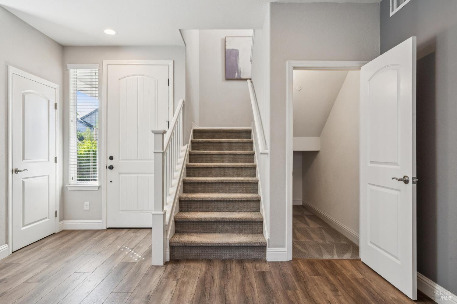 1362 Kawana Terrace Santa Rosa CA 95404