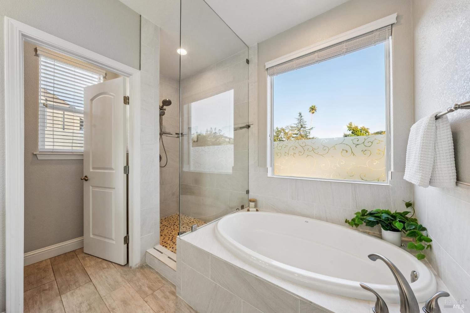 1362 Kawana Terrace Santa Rosa CA 95404