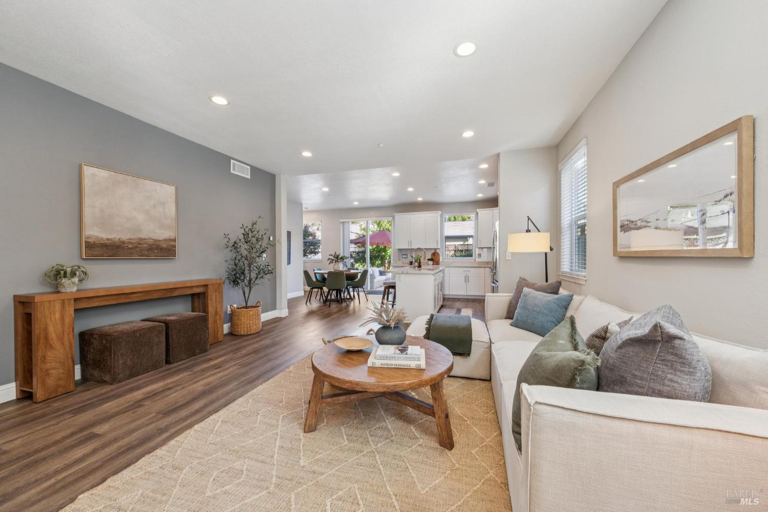 1362 Kawana Terrace Santa Rosa CA 95404
