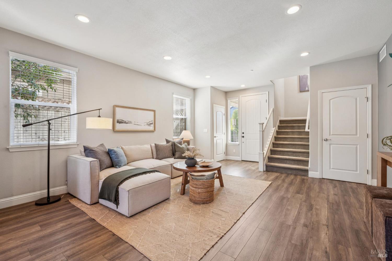 1362 Kawana Terrace Santa Rosa CA 95404