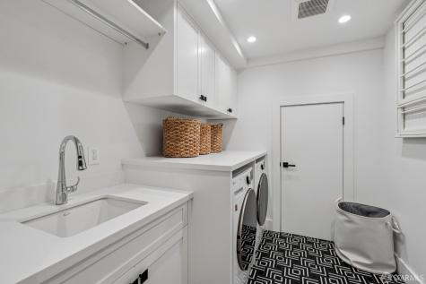 1990 16th Avenue San Francisco CA 94116