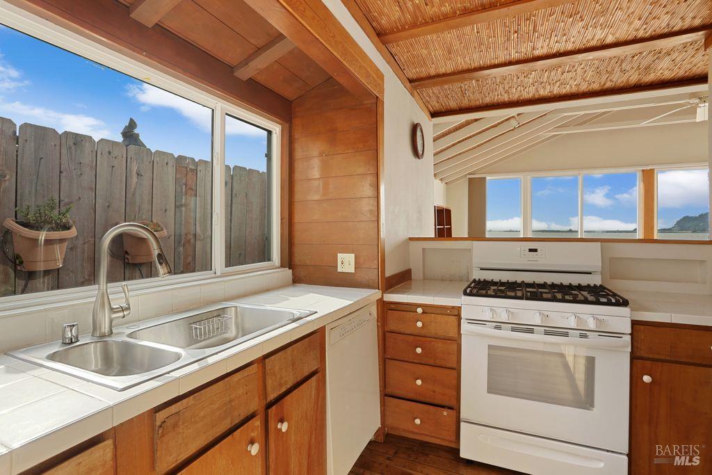 34 Sandy Beach Road Vallejo CA 94590